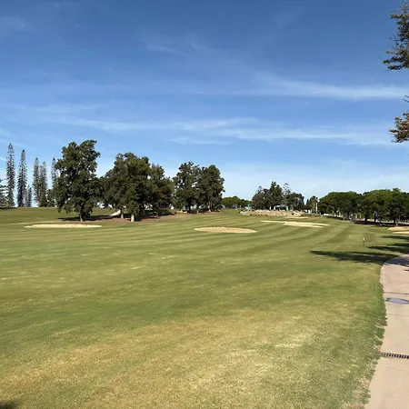 Golf شقة *